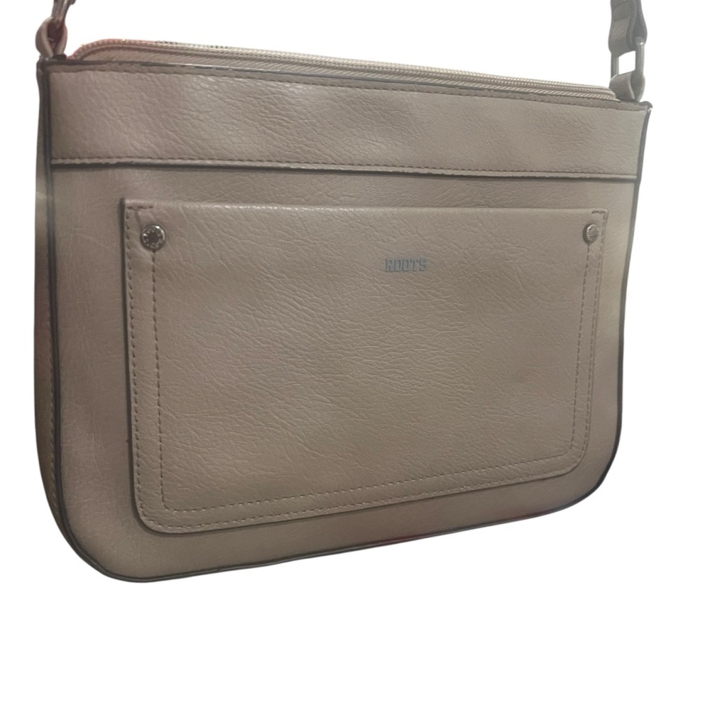 ROOTS Tan Leather Shoulder Crossbody Bag Casual Everyday Bag Zipper Closure - Picture 4 of 8